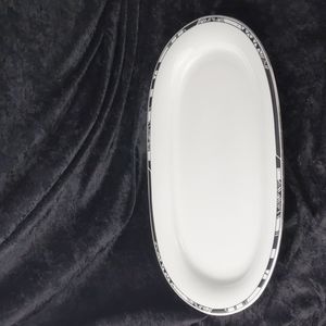 Habitat porcelain serving platter 16 by 9 1/4 inch